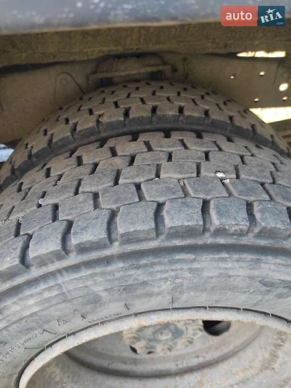 Грузовой фургон Mercedes-Benz Vario 2001 в Черновцах