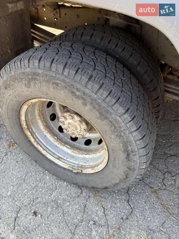 Грузовой фургон Mercedes-Benz Vario 2003 в Умани