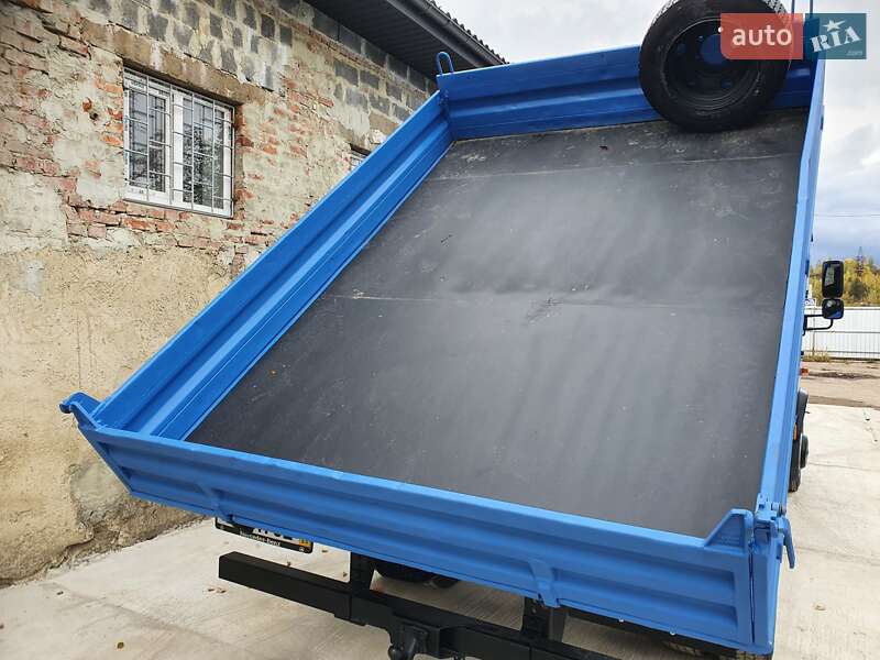 Самосвал Mercedes-Benz Vario 2001 в Калуше