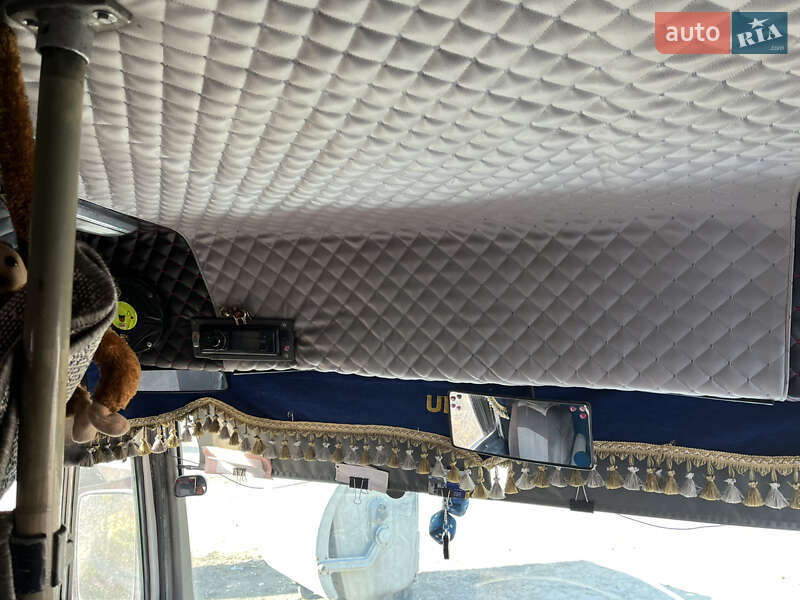 Пригородный автобус Mercedes-Benz Vario 2000 в Хмельницком