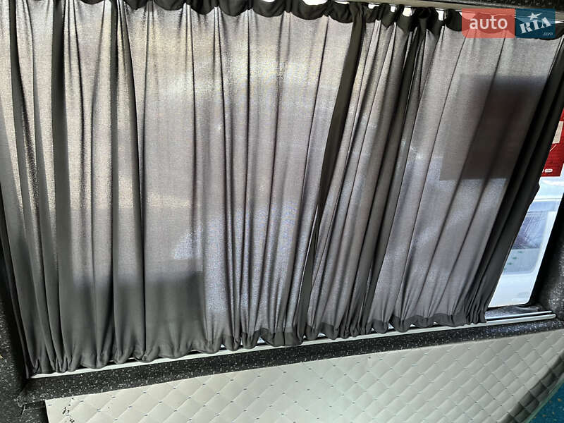 Пригородный автобус Mercedes-Benz Vario 2000 в Хмельницком