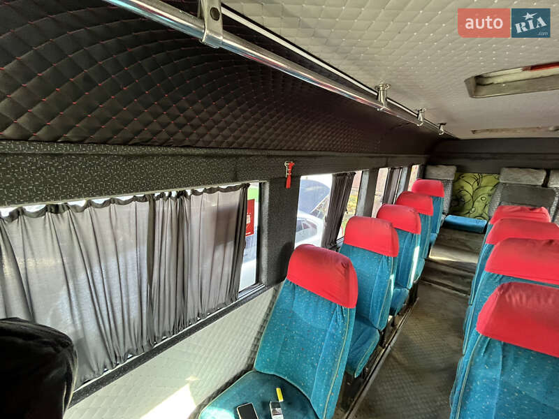 Пригородный автобус Mercedes-Benz Vario 2000 в Хмельницком