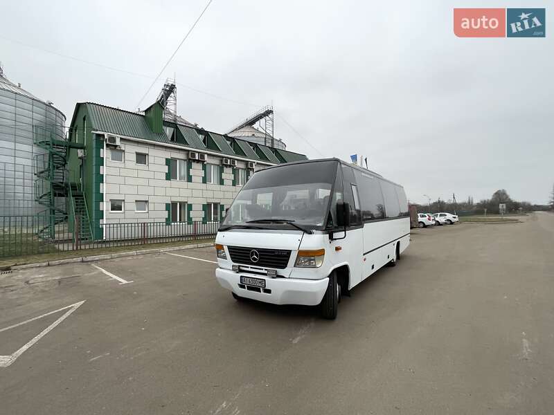 Mercedes-Benz Vario 2000