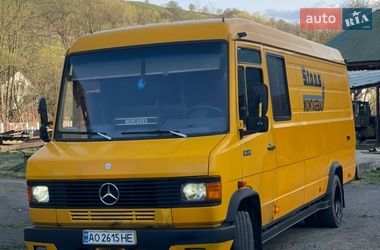 Грузовой фургон Mercedes-Benz Vario 1995 в Сваляве