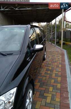 Минивэн Mercedes-Benz Viano 2012 в 