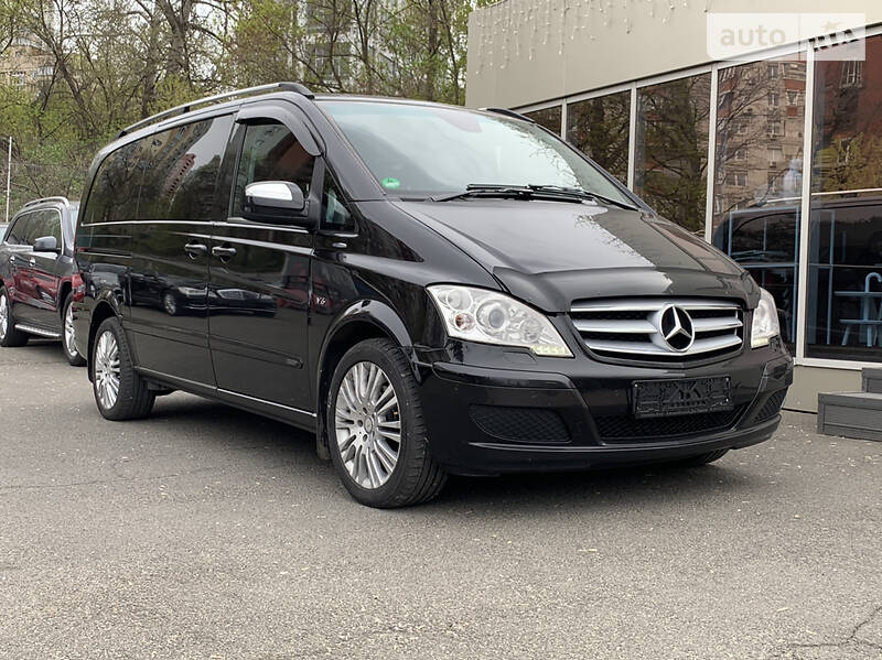 Мінівен Mercedes-Benz Viano 2011 в 