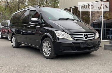 Мінівен Mercedes-Benz Viano 2011 в 