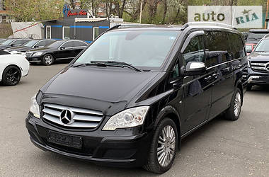 Мінівен Mercedes-Benz Viano 2011 в 