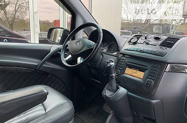 Мінівен Mercedes-Benz Viano 2011 в 