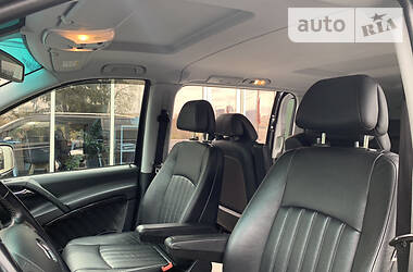 Мінівен Mercedes-Benz Viano 2011 в 