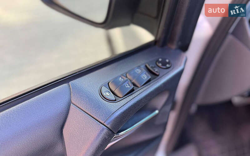 Минивэн Mercedes-Benz Viano 2012 в Черновцах