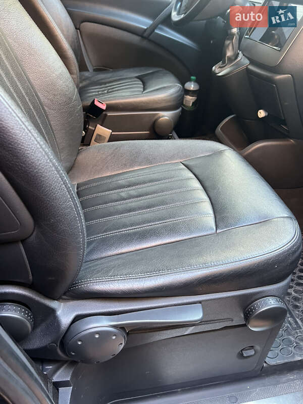 Мінівен Mercedes-Benz Viano 2013 в Харкові