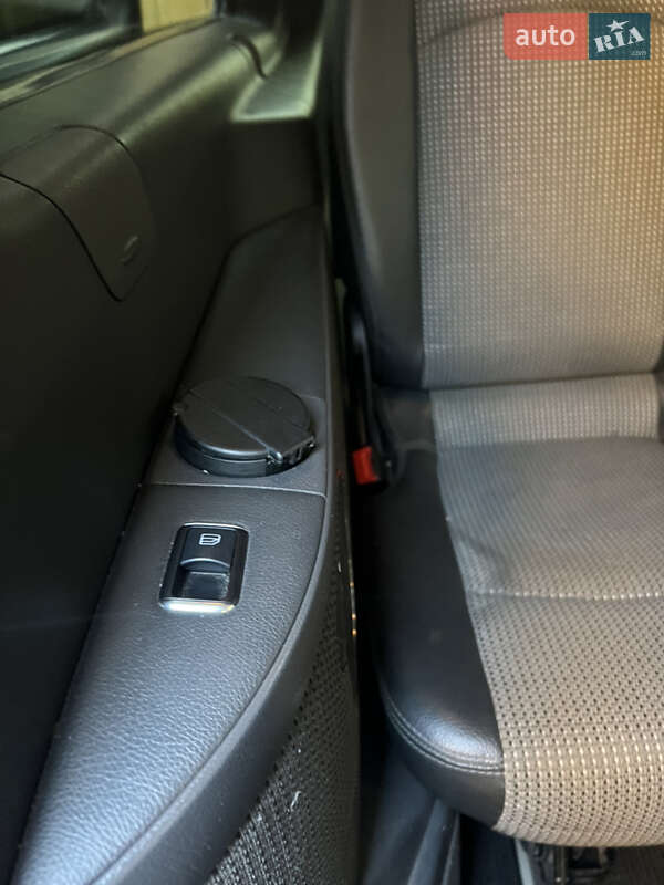 Мінівен Mercedes-Benz Viano 2013 в Харкові