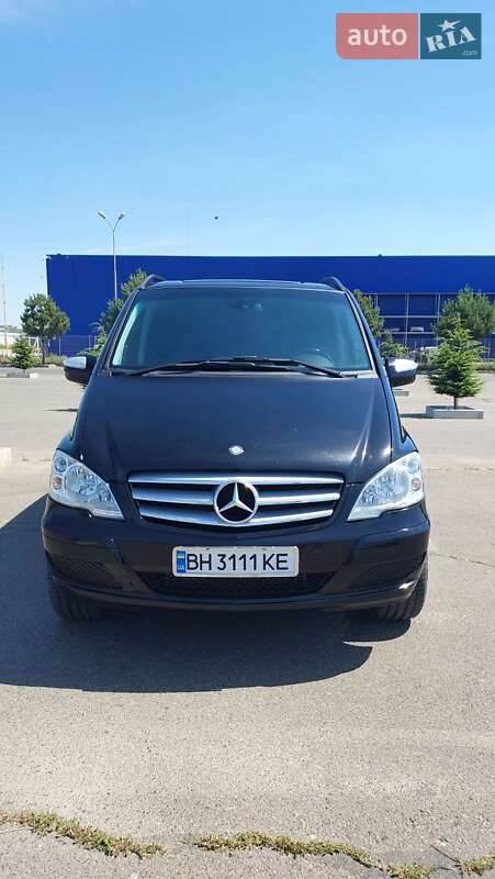 Мінівен Mercedes-Benz Viano 2012 в 