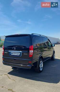 Мінівен Mercedes-Benz Viano 2012 в 