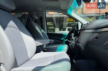 Мінівен Mercedes-Benz Viano 2012 в 