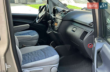 Мінівен Mercedes-Benz Viano 2011 в 