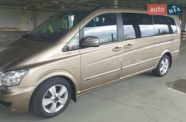 Мінівен Mercedes-Benz Viano 2012 в 