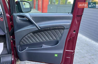 Минивэн Mercedes-Benz Viano 2010 в 