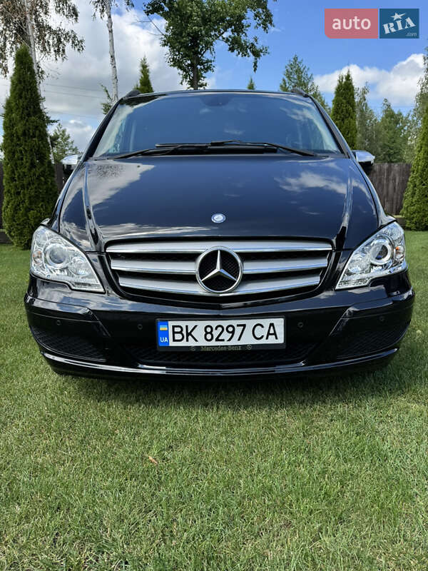 Mercedes-Benz Viano 2011