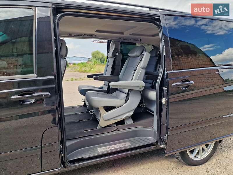 Мінівен Mercedes-Benz Viano 2010 в Рівному