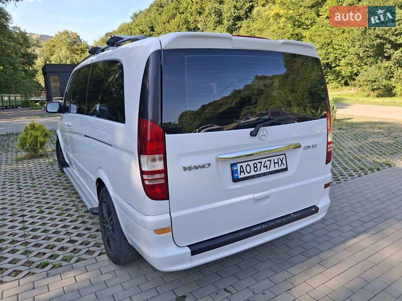 Мінівен Mercedes-Benz Viano 2011 в Сваляві