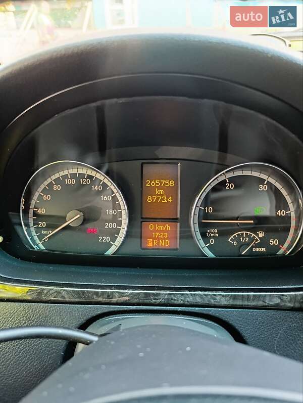 Минивэн Mercedes-Benz Viano 2010 в Киеве