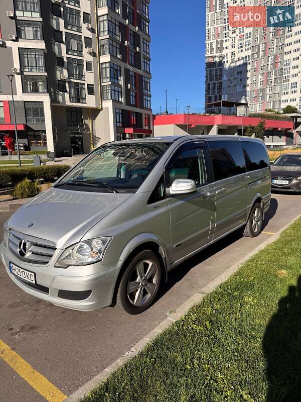 Mercedes-Benz Viano 2011 Mercedes-Benz Viano 2011