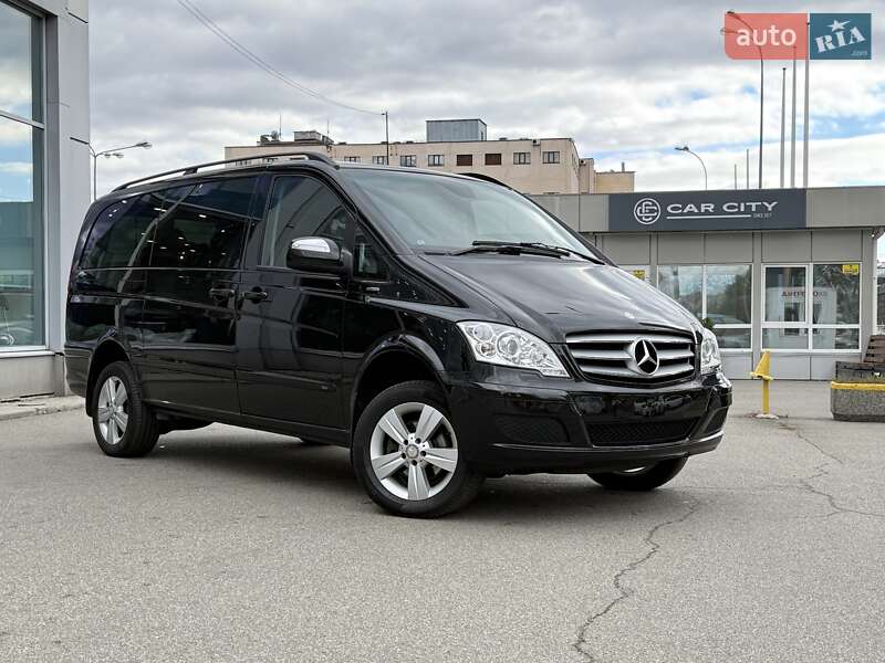 Mercedes-Benz Viano 2013