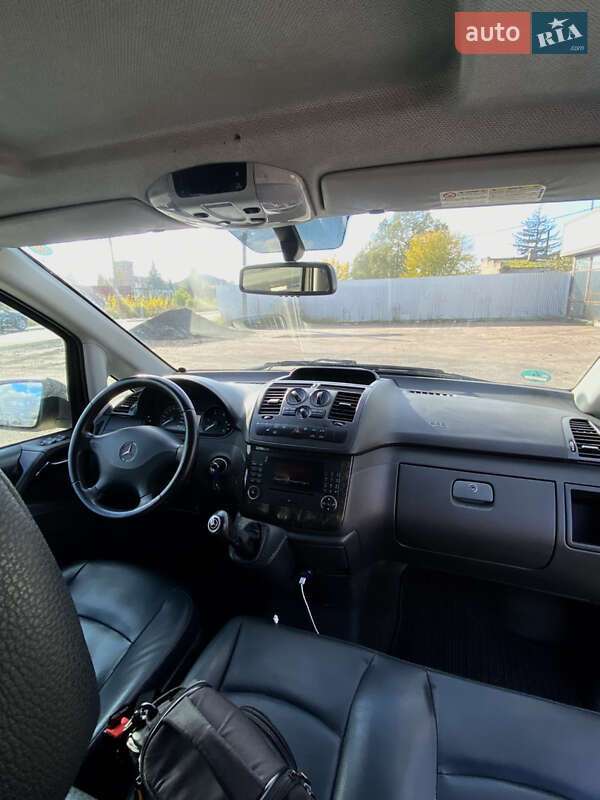Минивэн Mercedes-Benz Viano 2011 в Рокитном