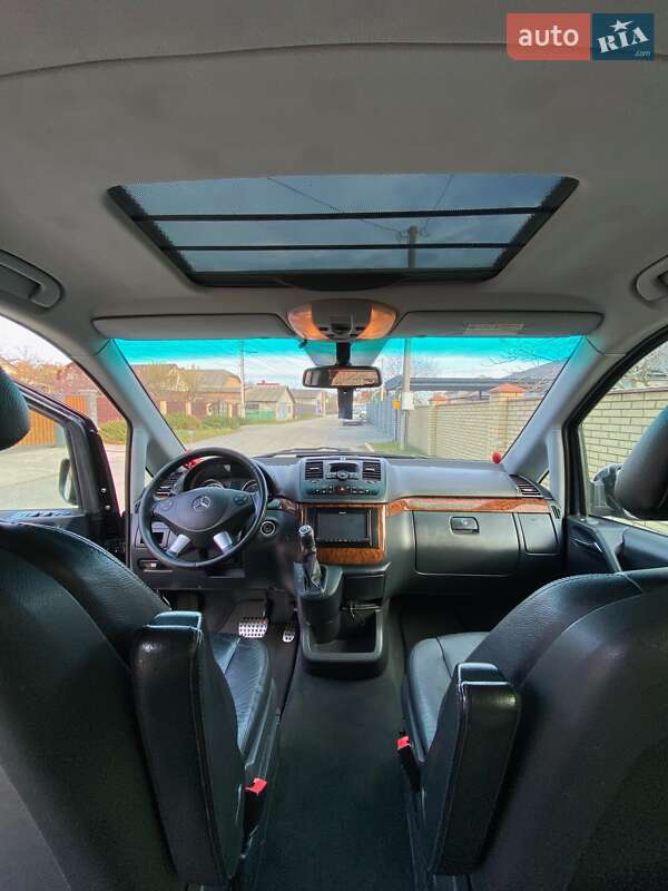 Минивэн Mercedes-Benz Viano 2012 в Хмельницком