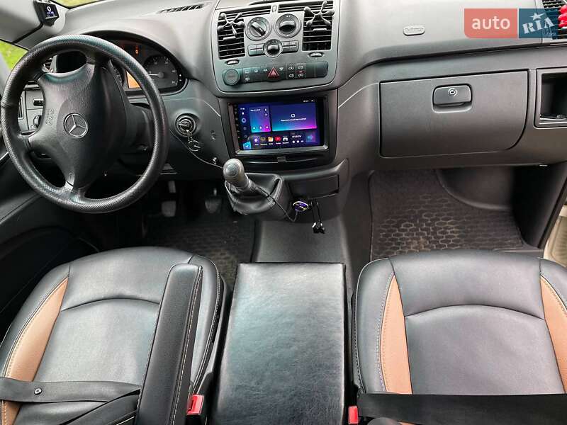 Мінівен Mercedes-Benz Viano 2011 в Ужгороді