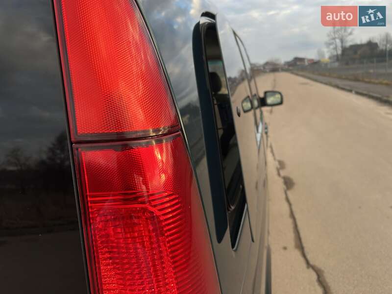 Мінівен Mercedes-Benz Viano 2009 в Долині