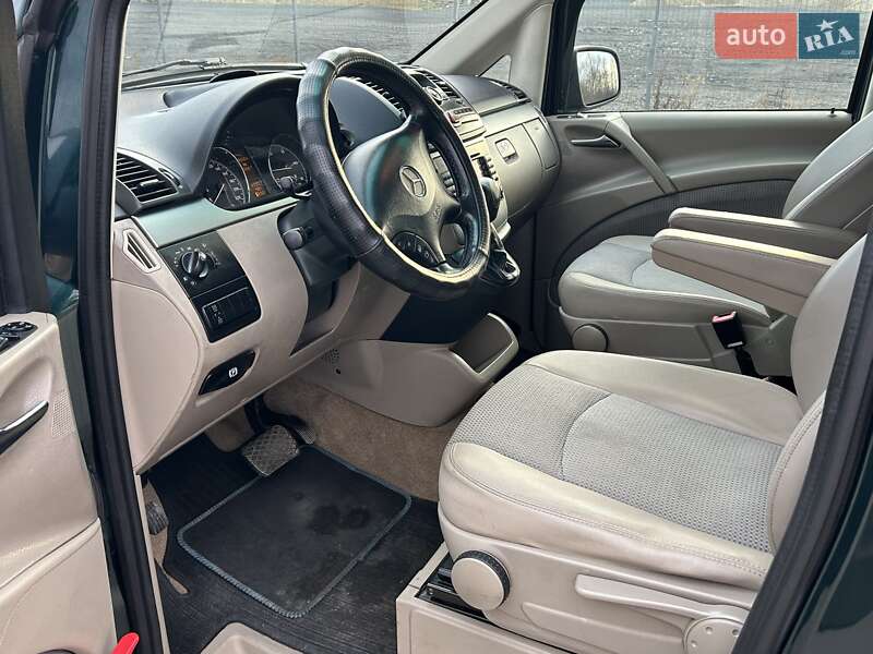 Мінівен Mercedes-Benz Viano 2009 в Долині