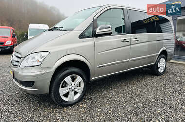 Мінівен Mercedes-Benz Viano 2012 в Іршаві