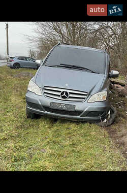 Мінівен Mercedes-Benz Viano 2012 в Звягелі