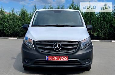 Грузопассажирский фургон Mercedes-Benz Vito 2015 в Виннице