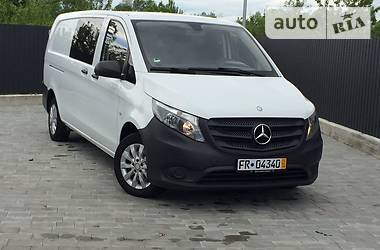 Грузопассажирский фургон Mercedes-Benz Vito 2016 в Ивано-Франковске