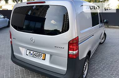 Грузопассажирский фургон Mercedes-Benz Vito 2016 в Житомире