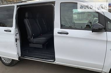 Вантажопасажирський фургон Mercedes-Benz Vito 2016 в 