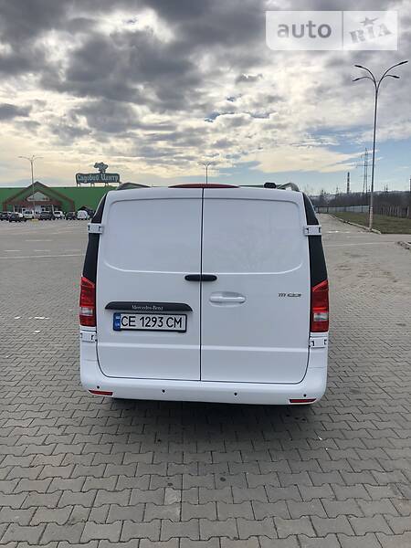 Мінівен Mercedes-Benz Vito 2015 в Чернівцях