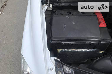 Вантажопасажирський фургон Mercedes-Benz Vito 2011 в 