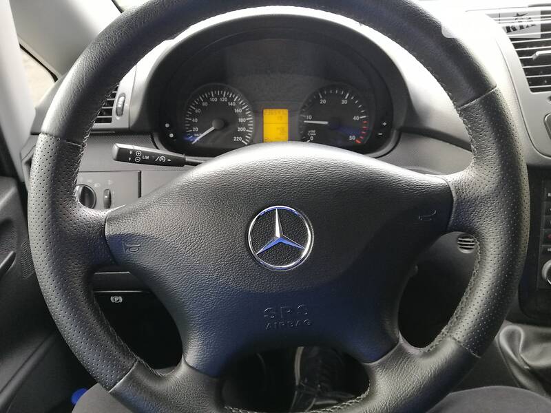 Мінівен Mercedes-Benz Vito 2012 в 