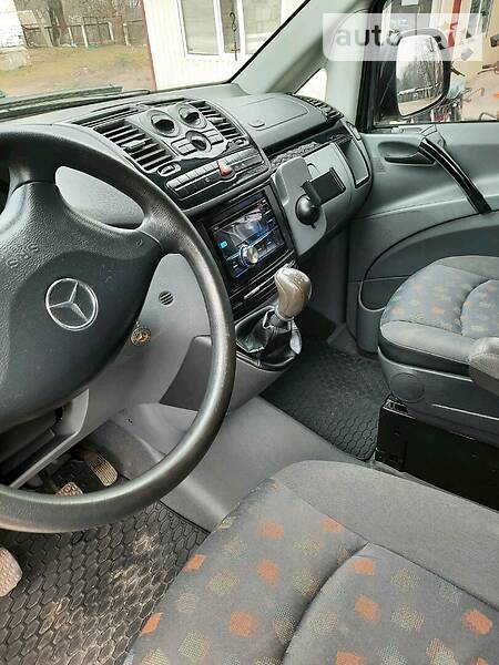Вантажопасажирський фургон Mercedes-Benz Vito 2006 в Ладижині
