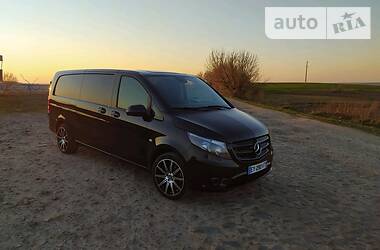 Вантажопасажирський фургон Mercedes-Benz Vito 2016 в 