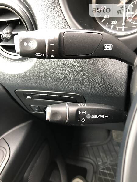 Вантажопасажирський фургон Mercedes-Benz Vito 2015 в Луцьку