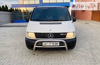 Вантажопасажирський фургон Mercedes-Benz Vito 2002 в Ужгороді