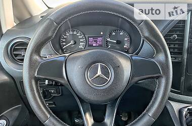 Вантажопасажирський фургон Mercedes-Benz Vito 2015 в 