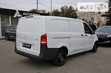 Грузопассажирский фургон Mercedes-Benz Vito 2015 в Харькове