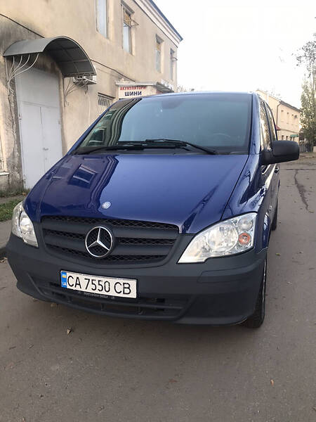 Вантажопасажирський фургон Mercedes-Benz Vito 2014 в Одесі